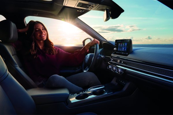 NUOVA HONDA CIVIC FULL HYBRID - Richiedi test drive