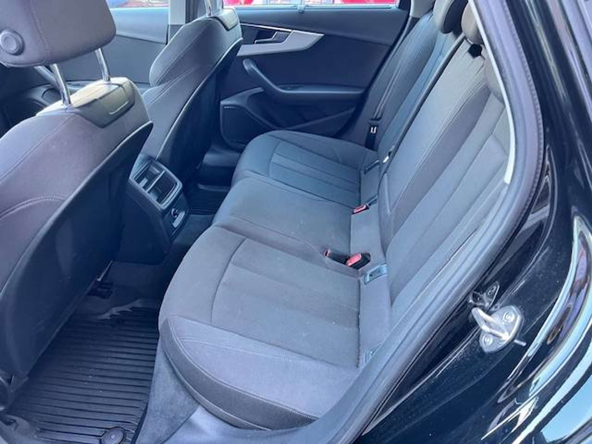 Audi A4  A4 Avant 35 2.0 150cv