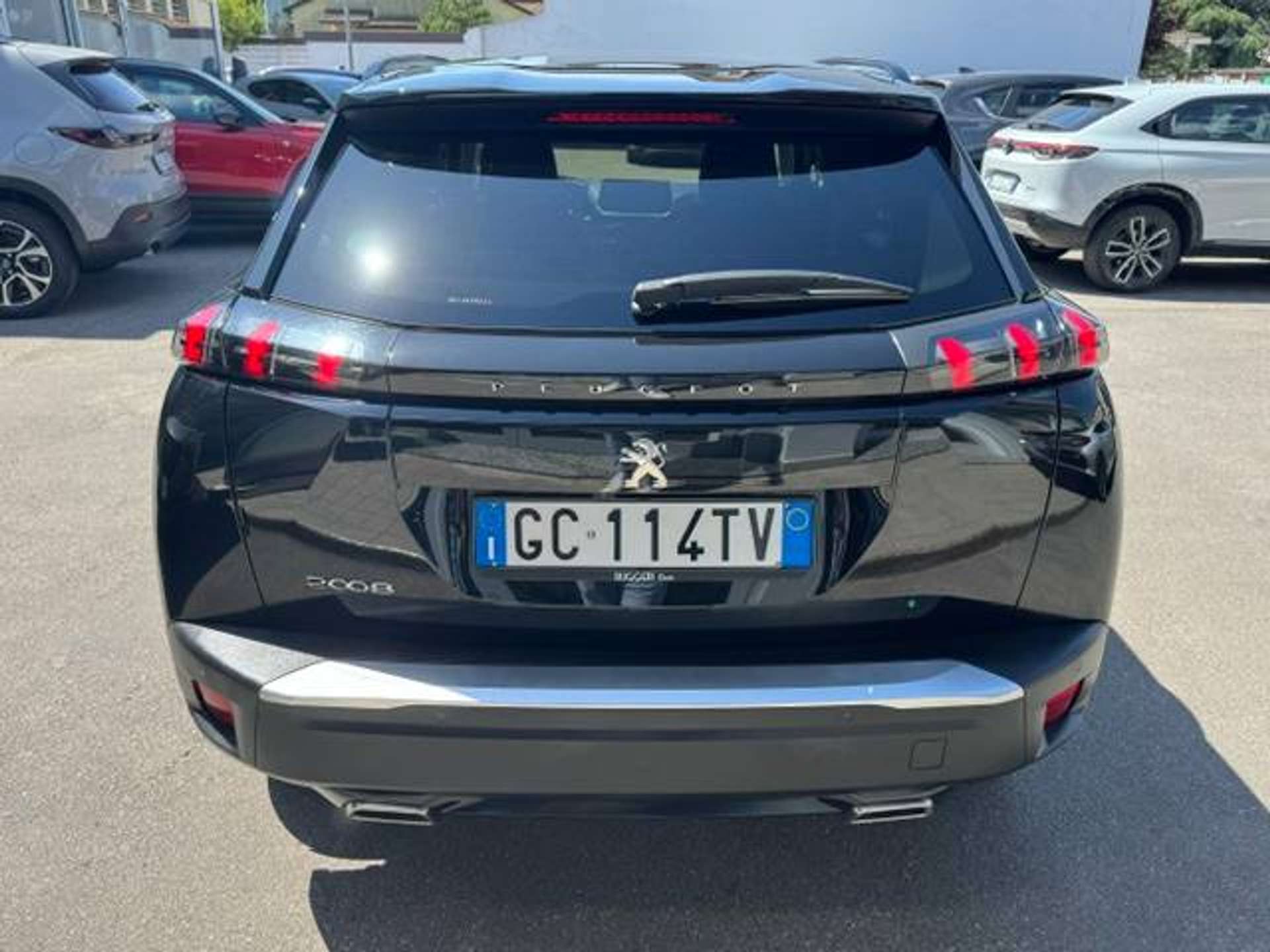 Peugeot 2008  2008 1.2 Benzina Allure EAT8