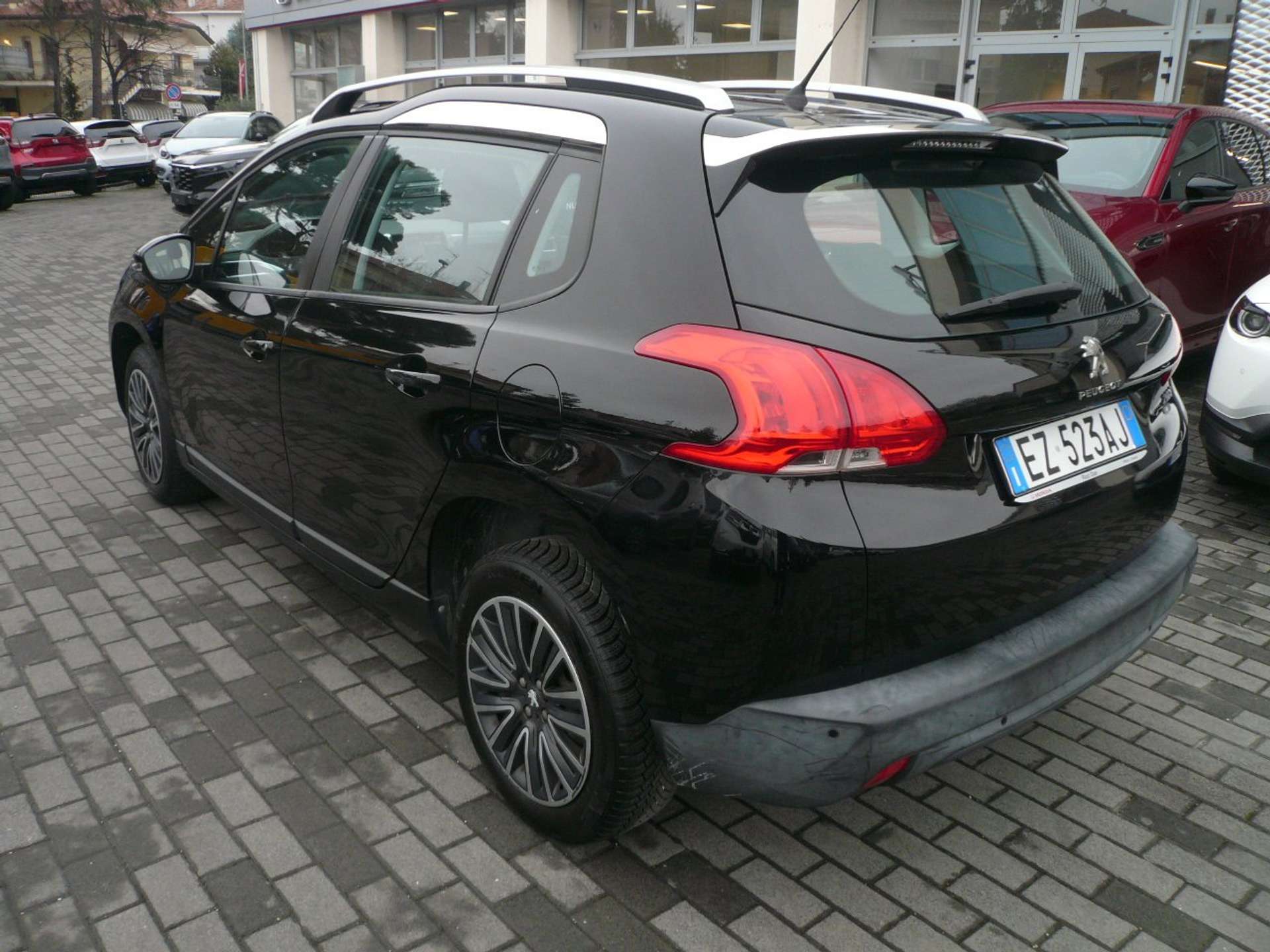Peugeot 2008  2008 1.6 e-hdi 8v Active 92 cv Neopatentati
