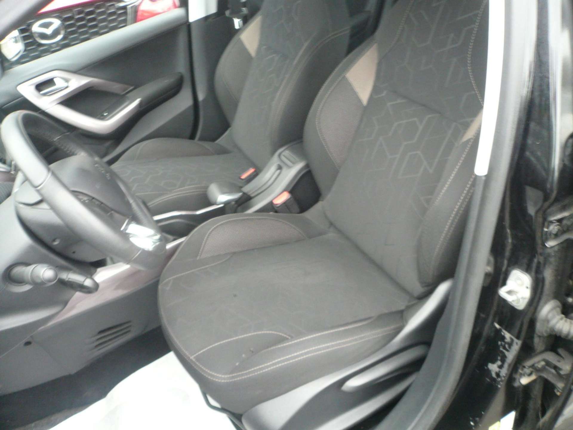 Peugeot 2008  2008 1.6 e-hdi 8v Active 92 cv Neopatentati