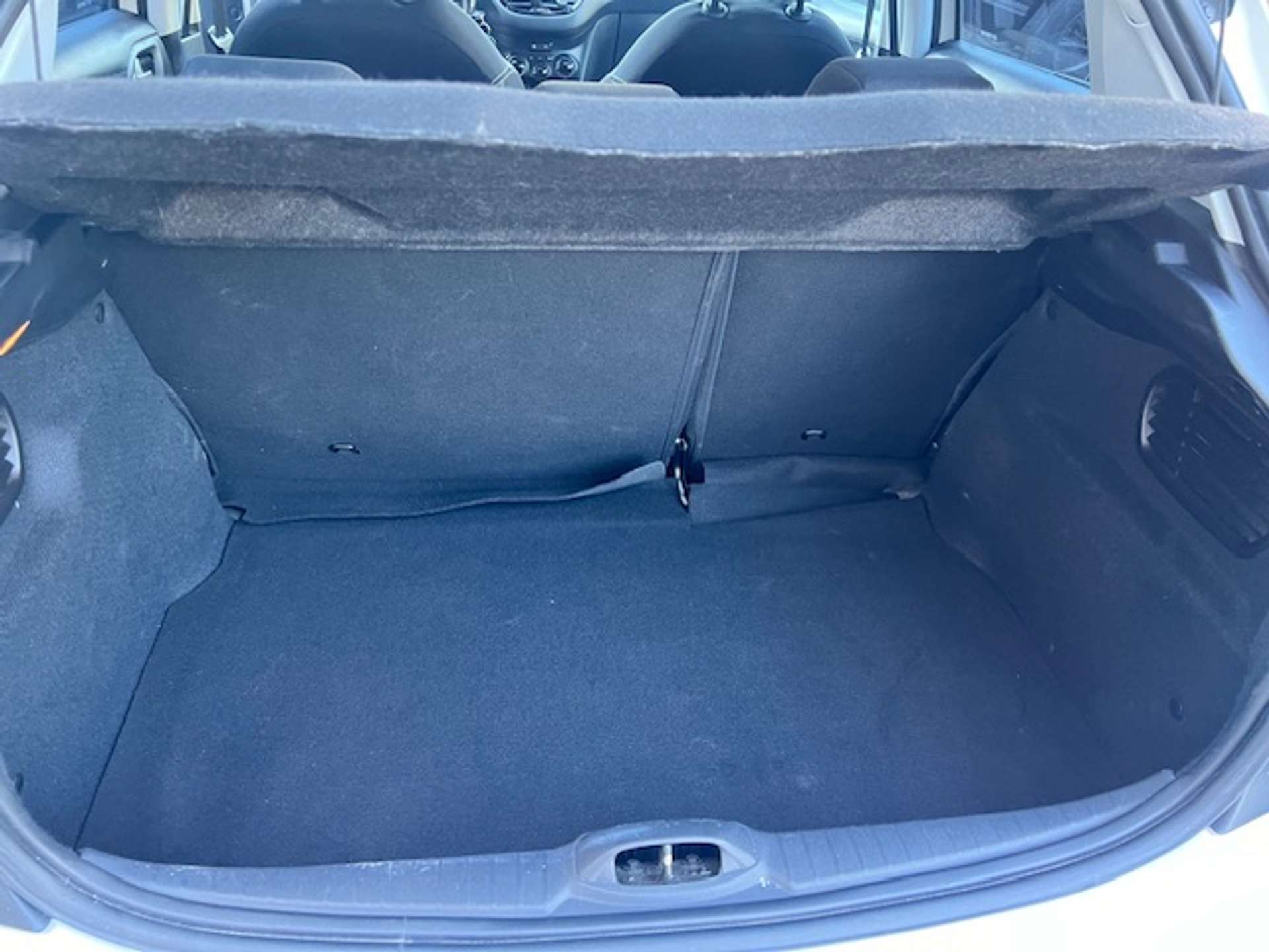 Peugeot 208  1.6 Active