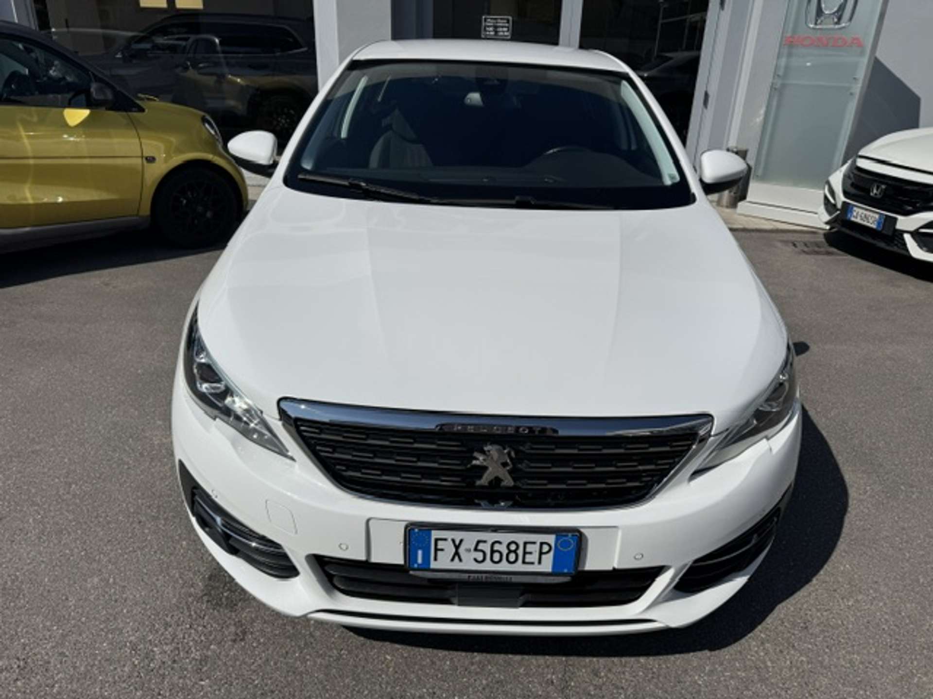 Peugeot 308  308 1.2 benzina 130cv