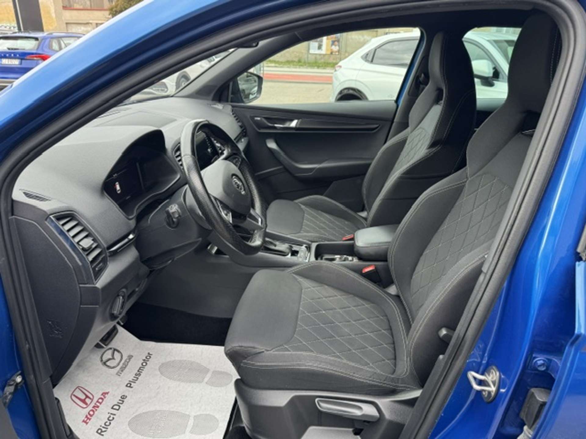 Skoda Karoq  Karoq 1.5 tsi Sportline dsg