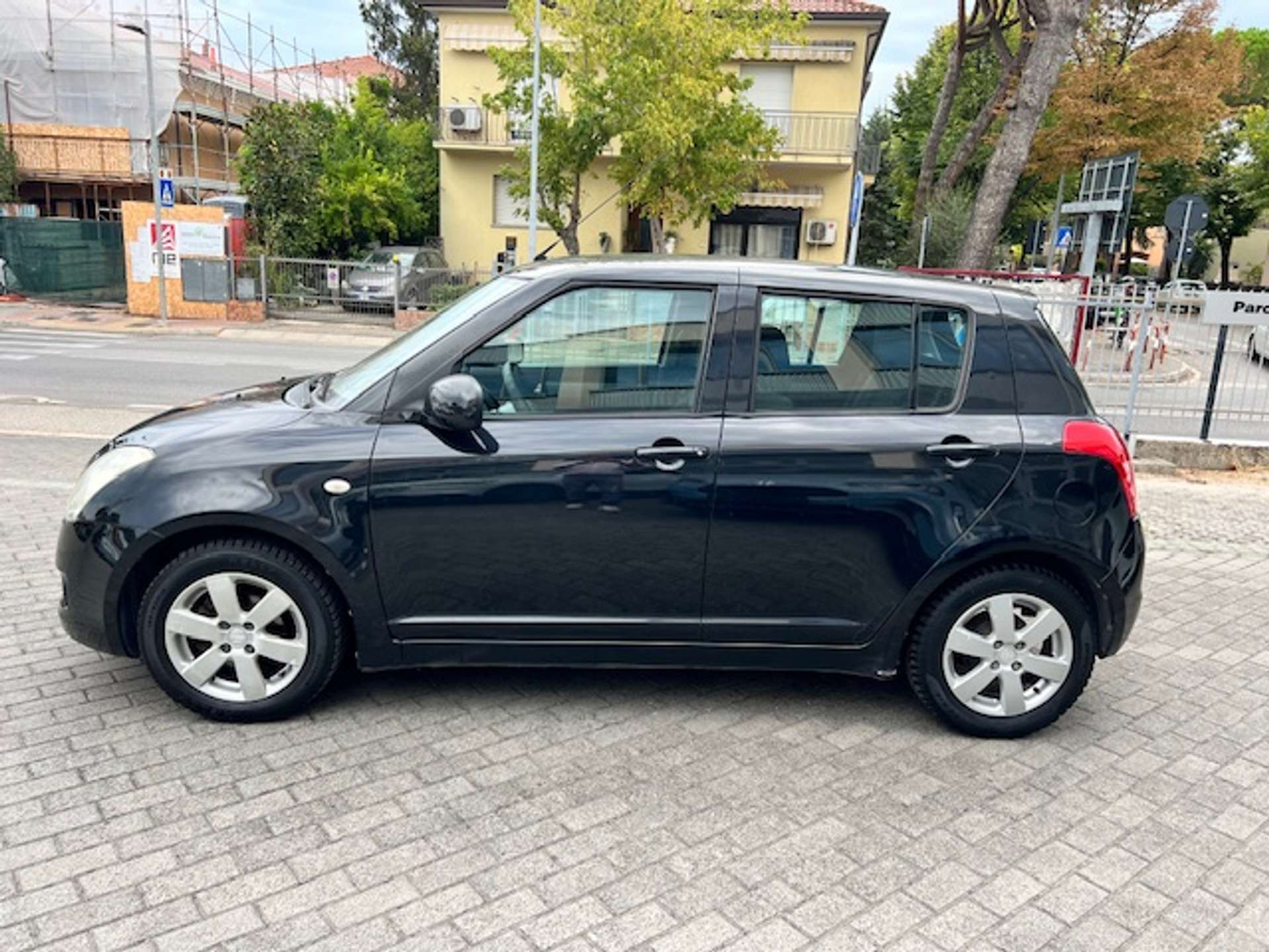 Suzuki Swift  Swift 5p 1.3 16v Gpl