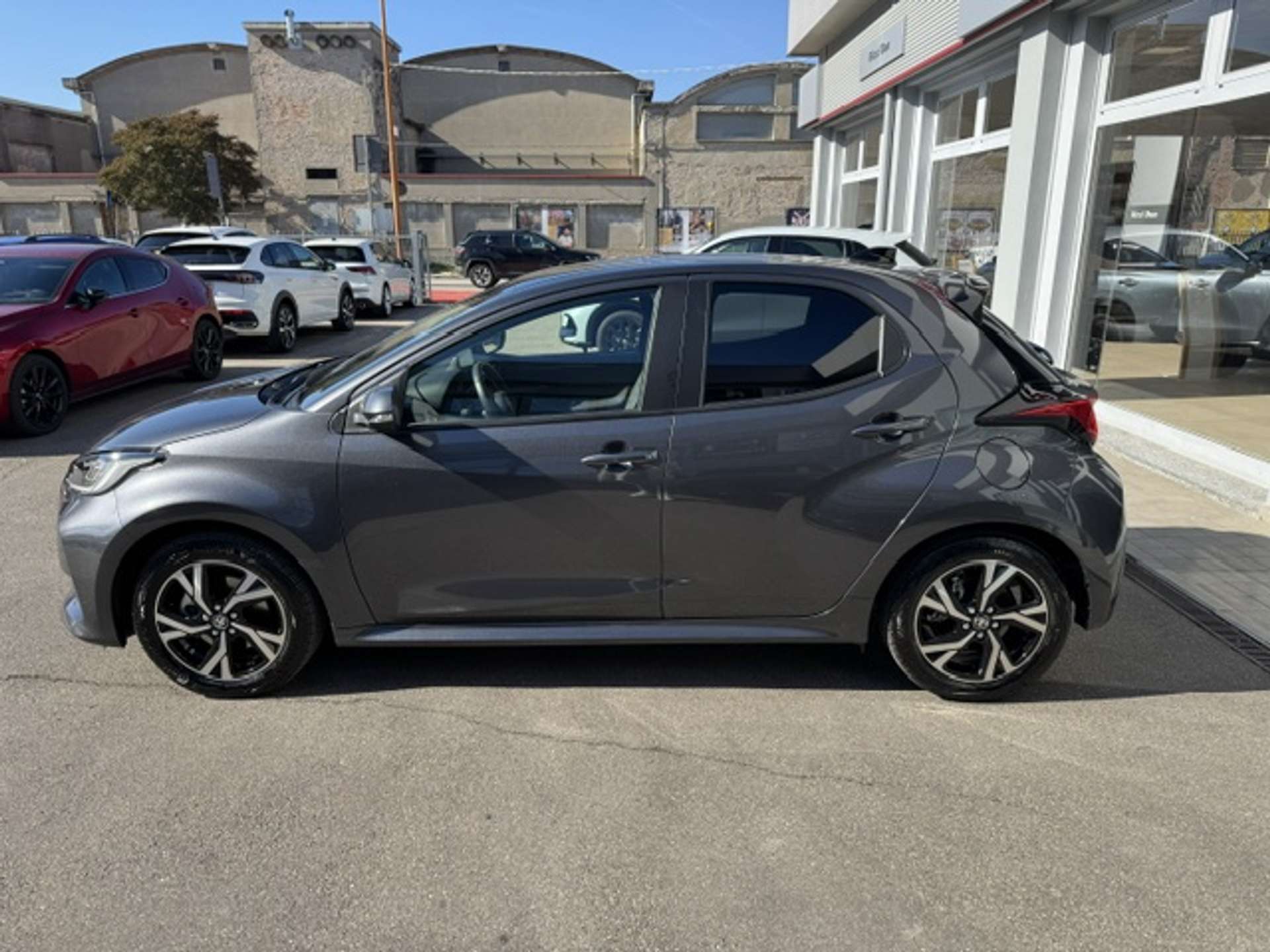 Toyota Yaris  Yaris 1.5h Trend